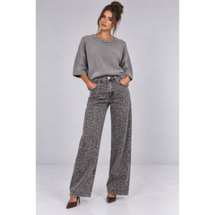 Γκρι leopard denim, ολόσωμη φωτογραφία σε τετράγωνο πλαίσιο